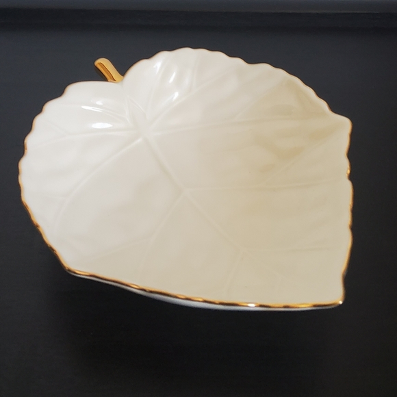 Vintage Lenox Porcelain Leaf Dish - Picture 4 of 6